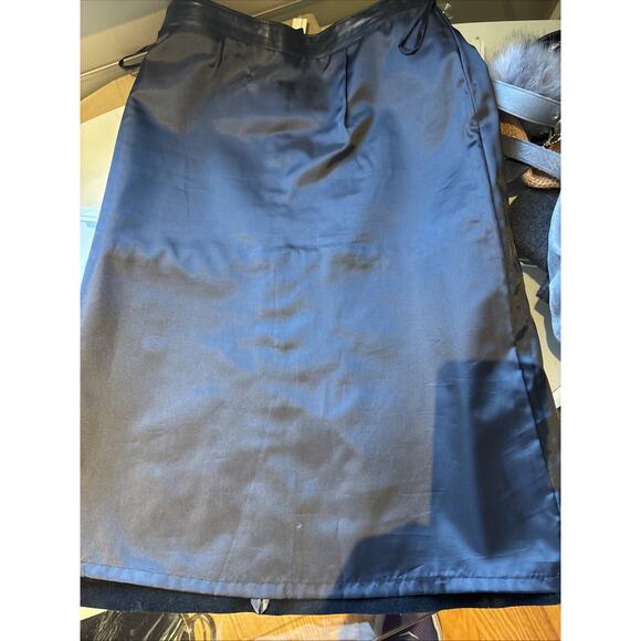 Vintage GAP Midi Genuine Leather Skirt Womens Sz 2 Black A-Line 28 X 27 lined EU - Picture 12 of 12